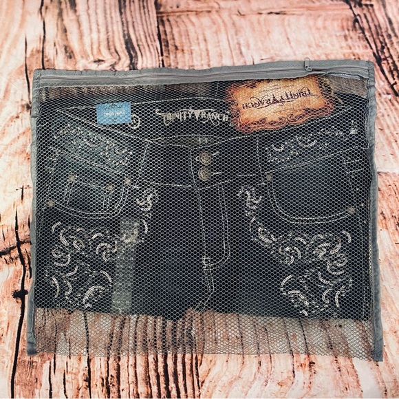 Trinity Ranch Bootcut Jeans - Picture 7 of 15